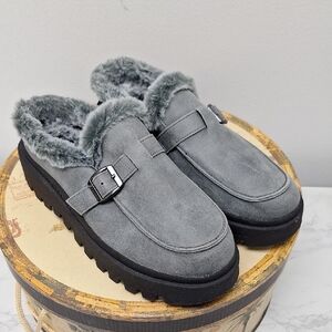 Skechers Women's Shindigs-Forever Retro Mule Gray Faux Fur Lined Size 8